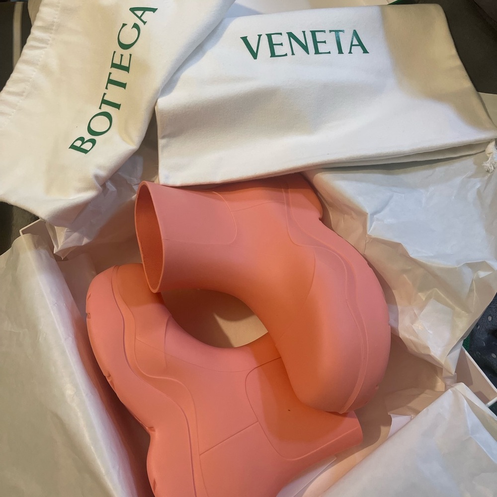 flamigo bottega veneta puddle boots *AUTHENTIC*